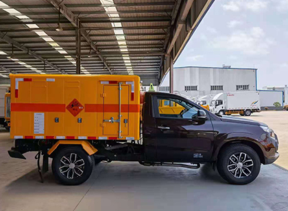 罗定爆破器材运输车