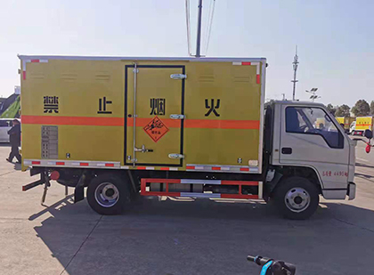 罗定爆破器材运输车技术升级与安全合规新趋势