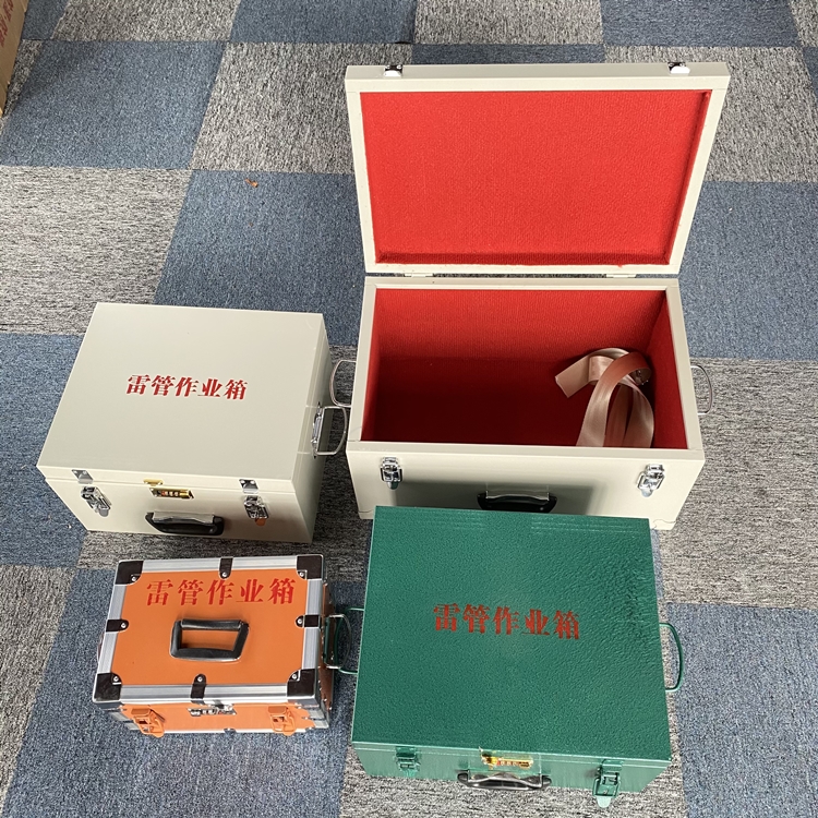 罗定爆破工程作业箱如何选择？玻璃钢与传统材质的全面对比